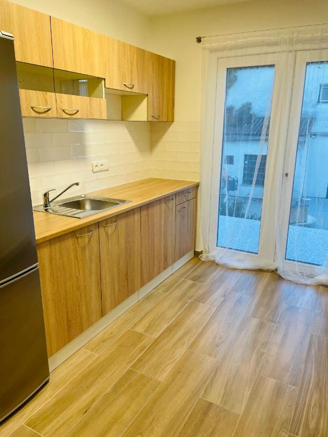 Apartmany Lednice Nejdek Bagian luar foto